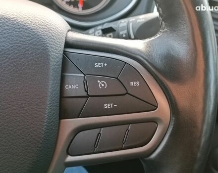 Чорний Джип Cherokee, об'ємом двигуна 2.4 л та пробігом 32 тис. км за 17940 $, фото 24 на Automoto.ua