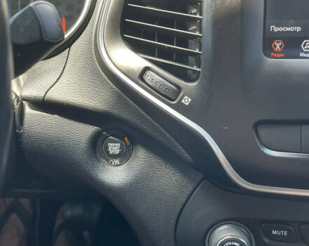 Чорний Джип Cherokee, об'ємом двигуна 3.24 л та пробігом 195 тис. км за 14900 $, фото 34 на Automoto.ua