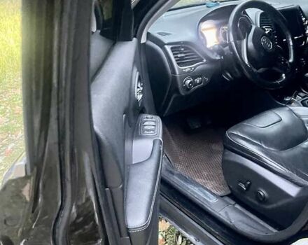 Черный Джип Чероки, объемом двигателя 3.24 л и пробегом 99 тыс. км за 19500 $, фото 10 на Automoto.ua