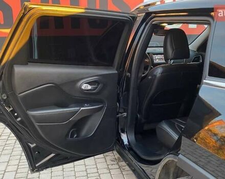 Черный Джип Чероки, объемом двигателя 2.36 л и пробегом 142 тыс. км за 17000 $, фото 26 на Automoto.ua