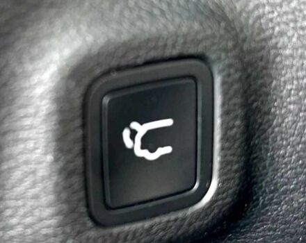 Черный Джип Чероки, объемом двигателя 2.4 л и пробегом 117 тыс. км за 11000 $, фото 8 на Automoto.ua