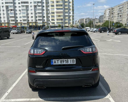 Чорний Джип Cherokee, об'ємом двигуна 3.24 л та пробігом 195 тис. км за 14900 $, фото 5 на Automoto.ua