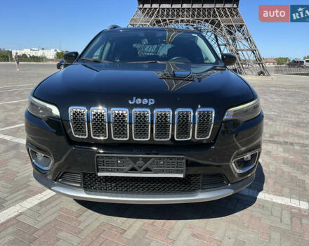 Черный Джип Чероки, объемом двигателя 3.24 л и пробегом 90 тыс. км за 21000 $, фото 2 на Automoto.ua