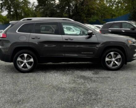 Черный Джип Чероки, объемом двигателя 3.2 л и пробегом 33 тыс. км за 11000 $, фото 3 на Automoto.ua