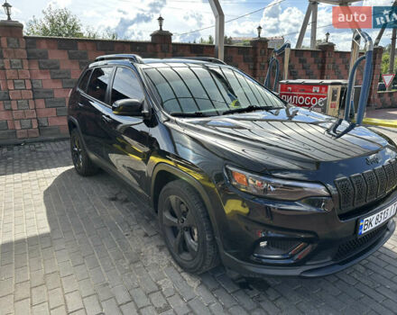 Чорний Джип Cherokee, об'ємом двигуна 2.36 л та пробігом 108 тис. км за 18000 $, фото 4 на Automoto.ua