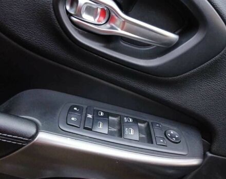 Черный Джип Чероки, объемом двигателя 0 л и пробегом 92 тыс. км за 10100 $, фото 6 на Automoto.ua