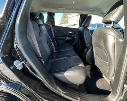 Чорний Джип Cherokee, об'ємом двигуна 2.36 л та пробігом 34 тис. км за 18000 $, фото 24 на Automoto.ua