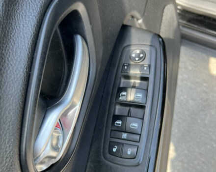 Чорний Джип Cherokee, об'ємом двигуна 3.24 л та пробігом 195 тис. км за 14900 $, фото 29 на Automoto.ua