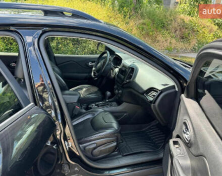 Черный Джип Чероки, объемом двигателя 3.24 л и пробегом 110 тыс. км за 17500 $, фото 7 на Automoto.ua