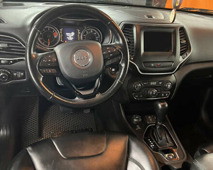 Черный Джип Чероки, объемом двигателя 2.36 л и пробегом 152 тыс. км за 15150 $, фото 29 на Automoto.ua