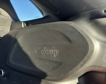 Чорний Джип Cherokee, об'ємом двигуна 2 л та пробігом 67 тис. км за 22000 $, фото 13 на Automoto.ua