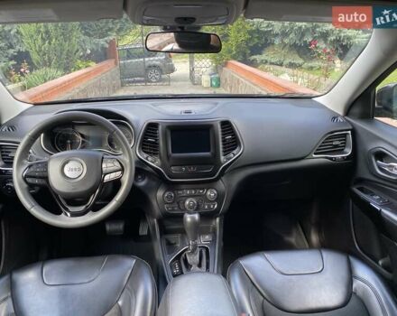 Джип Cherokee 2019 у Хмельницькому на Automoto.ua Чорний Джип Cherokee, об'ємом двигуна 2.36 л та пробігом 149 тис. км за 15500 $, фото 20 на Automoto.ua