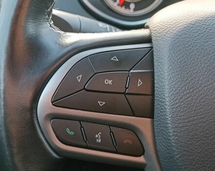 Чорний Джип Cherokee, об'ємом двигуна 2.4 л та пробігом 32 тис. км за 17940 $, фото 23 на Automoto.ua