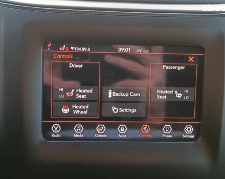 Чорний Джип Cherokee, об'ємом двигуна 2.4 л та пробігом 32 тис. км за 17940 $, фото 28 на Automoto.ua