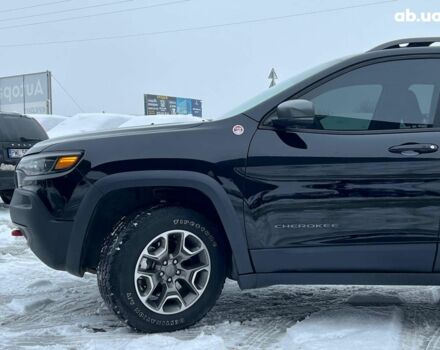 Черный Джип Чероки, объемом двигателя 3.2 л и пробегом 116 тыс. км за 22440 $, фото 3 на Automoto.ua