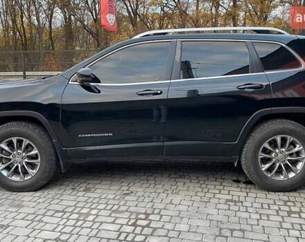 Черный Джип Чероки, объемом двигателя 2.36 л и пробегом 142 тыс. км за 17000 $, фото 4 на Automoto.ua