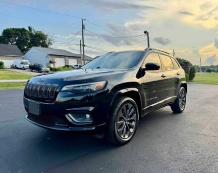 Черный Джип Чероки, объемом двигателя 2 л и пробегом 44 тыс. км за 8700 $, фото 2 на Automoto.ua