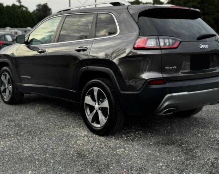 Черный Джип Чероки, объемом двигателя 3.2 л и пробегом 33 тыс. км за 11000 $, фото 5 на Automoto.ua