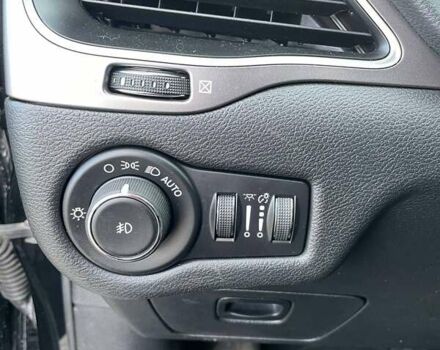 Чорний Джип Cherokee, об'ємом двигуна 2.36 л та пробігом 61 тис. км за 16800 $, фото 24 на Automoto.ua