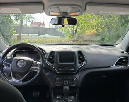 Чорний Джип Cherokee, об'ємом двигуна 2.36 л та пробігом 30 тис. км за 18000 $, фото 8 на Automoto.ua