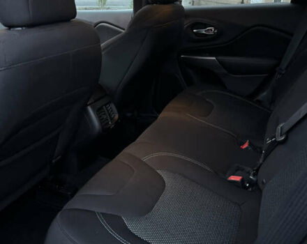 Чорний Джип Cherokee, об'ємом двигуна 2.4 л та пробігом 223 тис. км за 13900 $, фото 52 на Automoto.ua