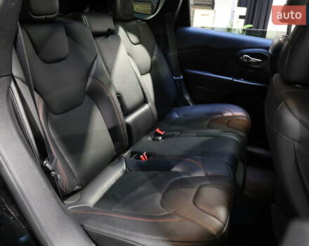 Черный Джип Чероки, объемом двигателя 2.36 л и пробегом 211 тыс. км за 21500 $, фото 41 на Automoto.ua