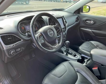 Джип Чероки 2019 в Киеве на Automoto.ua Черный Джип Чероки, объемом двигателя 2.4 л и пробегом 40 тыс. км за 10000 $, фото 8 на Automoto.ua