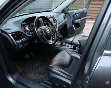 Черный Джип Чероки, объемом двигателя 0 л и пробегом 92 тыс. км за 10100 $, фото 10 на Automoto.ua