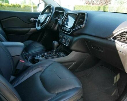 Черный Джип Чероки, объемом двигателя 2.4 л и пробегом 102 тыс. км за 12000 $, фото 12 на Automoto.ua