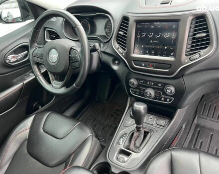 Черный Джип Чероки, объемом двигателя 3.2 л и пробегом 116 тыс. км за 22440 $, фото 42 на Automoto.ua