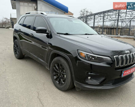 Черный Джип Чероки, объемом двигателя 3.24 л и пробегом 172 тыс. км за 14400 $, фото 1 на Automoto.ua