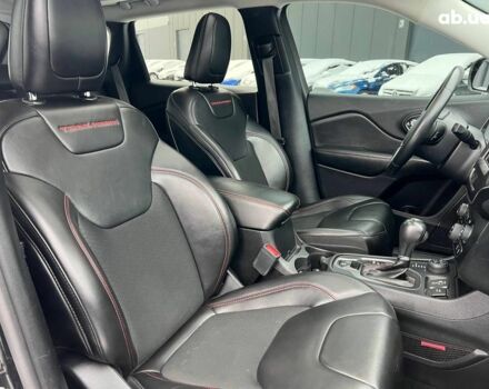 Черный Джип Чероки, объемом двигателя 3.2 л и пробегом 116 тыс. км за 22440 $, фото 40 на Automoto.ua