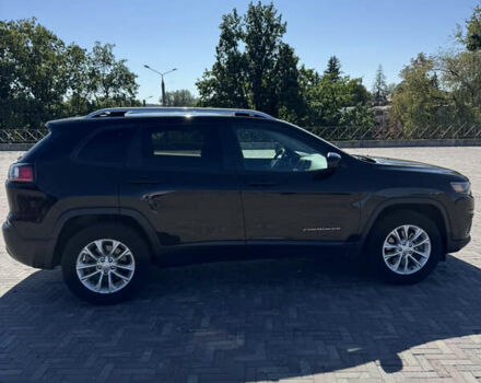 Чорний Джип Cherokee, об'ємом двигуна 2.36 л та пробігом 30 тис. км за 18000 $, фото 3 на Automoto.ua