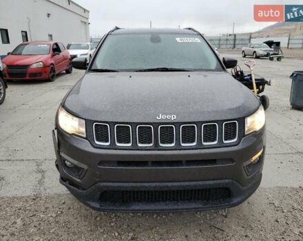 Чорний Джип Cherokee, об'ємом двигуна 2.36 л та пробігом 100 тис. км за 2800 $, фото 4 на Automoto.ua