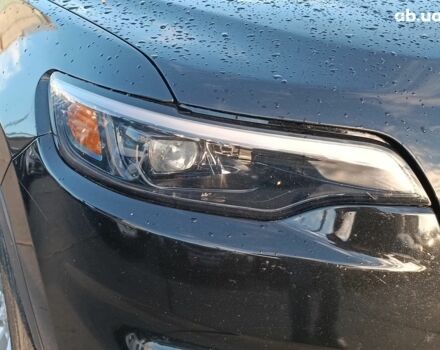 Чорний Джип Cherokee, об'ємом двигуна 2.4 л та пробігом 32 тис. км за 17940 $, фото 4 на Automoto.ua