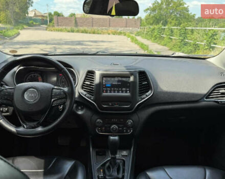 Черный Джип Чероки, объемом двигателя 3.24 л и пробегом 110 тыс. км за 17500 $, фото 9 на Automoto.ua