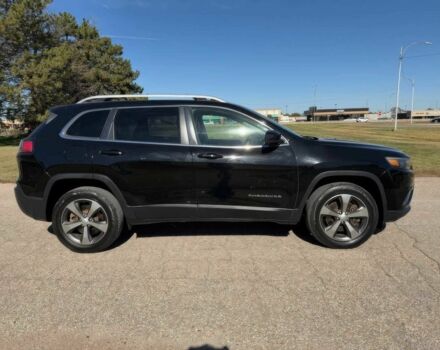 Черный Джип Чероки, объемом двигателя 3.2 л и пробегом 43 тыс. км за 5900 $, фото 2 на Automoto.ua