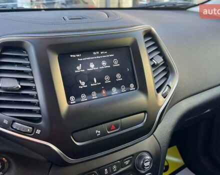 Чорний Джип Cherokee, об'ємом двигуна 2.36 л та пробігом 89 тис. км за 17300 $, фото 21 на Automoto.ua