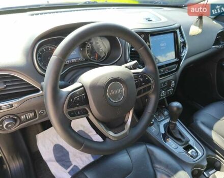 Чорний Джип Cherokee, об'ємом двигуна 3.24 л та пробігом 84 тис. км за 22000 $, фото 28 на Automoto.ua