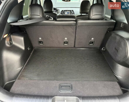 Чорний Джип Cherokee, об'ємом двигуна 2.36 л та пробігом 33 тис. км за 20500 $, фото 22 на Automoto.ua