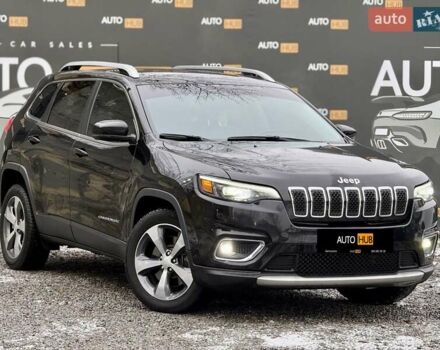 Черный Джип Чероки, объемом двигателя 2.36 л и пробегом 135 тыс. км за 16800 $, фото 1 на Automoto.ua