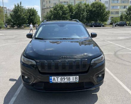 Чорний Джип Cherokee, об'ємом двигуна 3.24 л та пробігом 195 тис. км за 14900 $, фото 1 на Automoto.ua