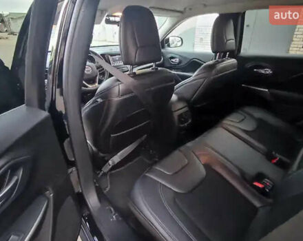 Черный Джип Чероки, объемом двигателя 3.24 л и пробегом 139 тыс. км за 24500 $, фото 10 на Automoto.ua