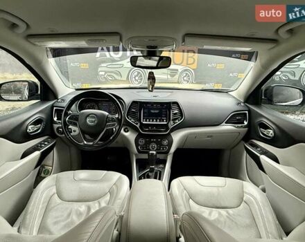 Черный Джип Чероки, объемом двигателя 2.36 л и пробегом 135 тыс. км за 16800 $, фото 13 на Automoto.ua