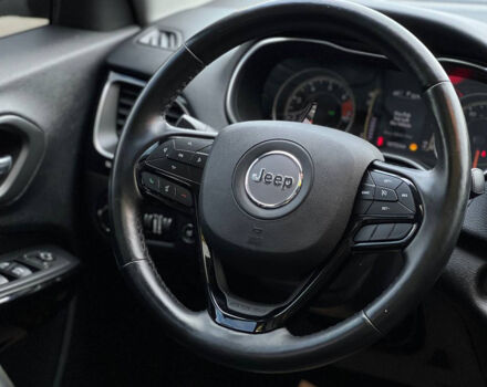Чорний Джип Cherokee, об'ємом двигуна 2.4 л та пробігом 58 тис. км за 17500 $, фото 10 на Automoto.ua