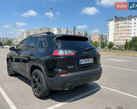 Чорний Джип Cherokee, об'ємом двигуна 3.24 л та пробігом 195 тис. км за 14900 $, фото 4 на Automoto.ua