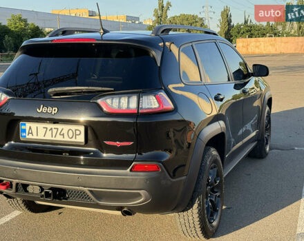 Черный Джип Чероки, объемом двигателя 2 л и пробегом 68 тыс. км за 21348 $, фото 13 на Automoto.ua