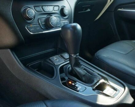 Черный Джип Чероки, объемом двигателя 2.4 л и пробегом 102 тыс. км за 12000 $, фото 13 на Automoto.ua