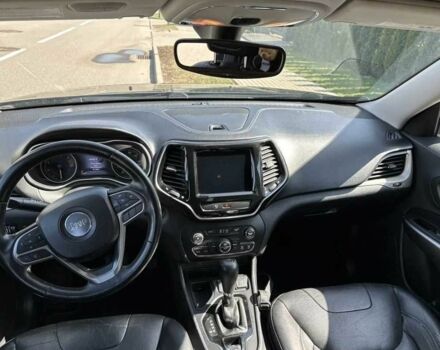 Черный Джип Чероки, объемом двигателя 2.4 л и пробегом 117 тыс. км за 11000 $, фото 4 на Automoto.ua