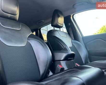 Чорний Джип Cherokee, об'ємом двигуна 2.36 л та пробігом 89 тис. км за 17300 $, фото 22 на Automoto.ua